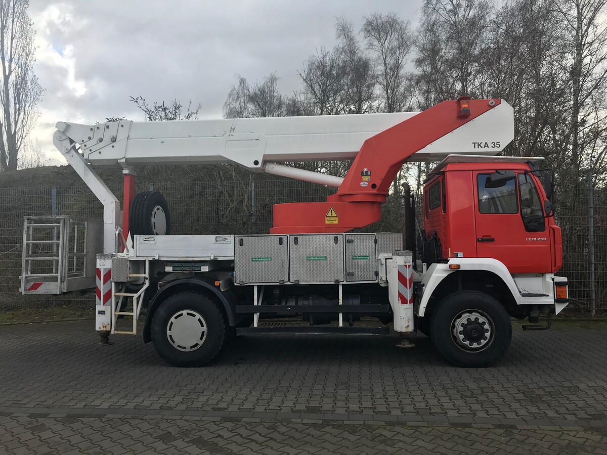 Bison TKA 35 KS MAN LE 18.250 4x4 PALFINGER