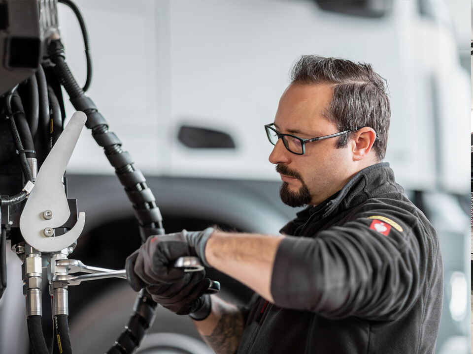 93% OF UNSCHEDULED REPAIRS ARE COMPLETED THE SAME DAY 93% OF UNSCHEDULED REPAIRS ARE COMPLETED THE SAME DAY