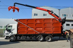 PALFINGER M120L Timber and Recycling Crane