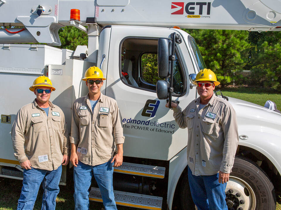 Edmond Electric PALFINGER Aerial Lift Trucks Edmond Electric PALFINGER Aerial Lift Trucks