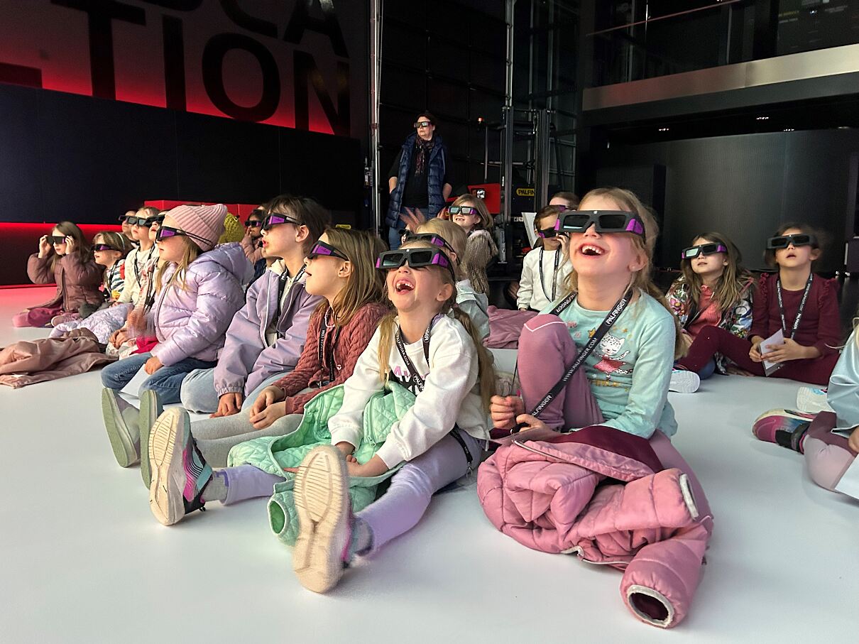 Mädchen für männlich dominierte Jobfelder begeistern.jpg