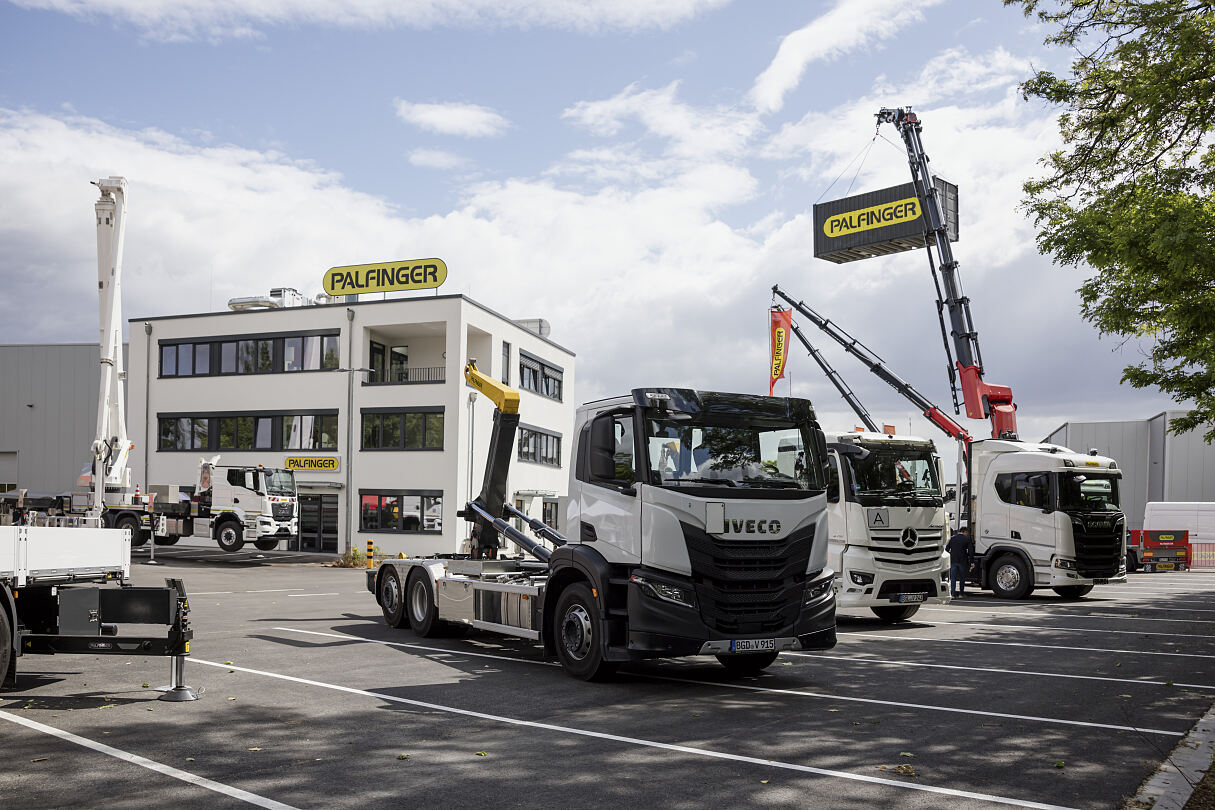 PALFINGER eröffnet erweiterten Standort in Duisburg.jpg