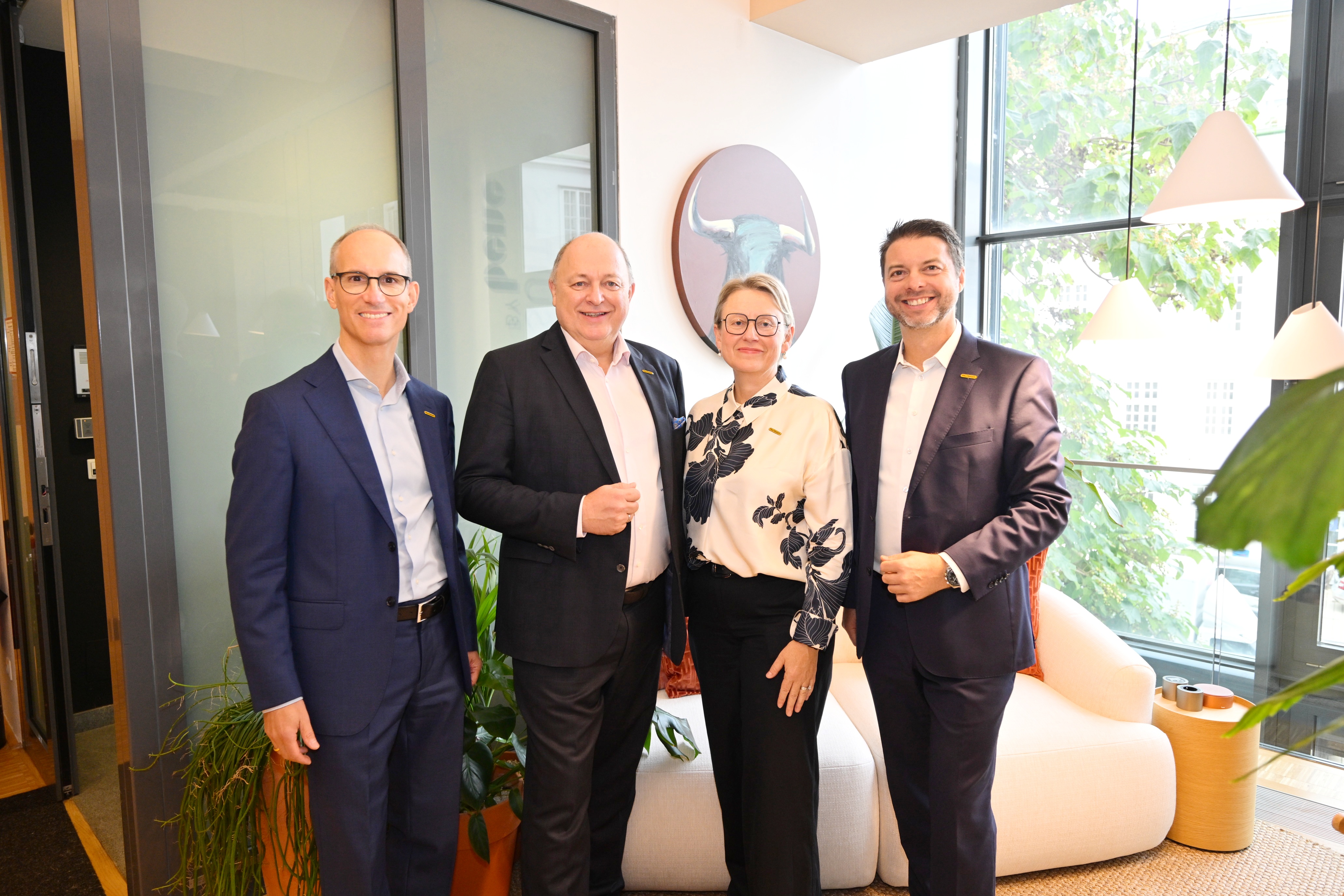 PALFINGER presents its new “Reach Higher” – Strategy 2030+