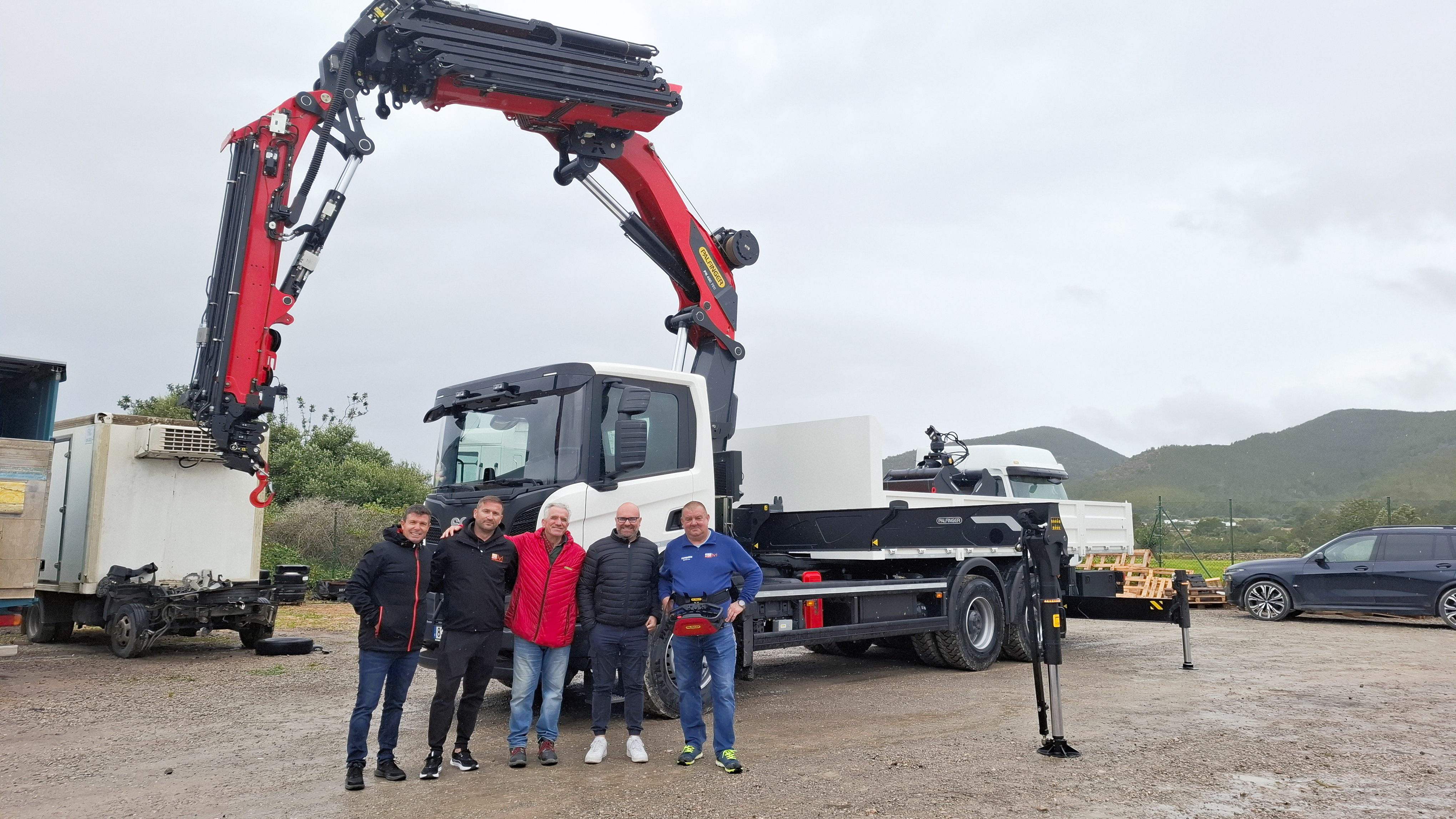 INSTALACIONES JULVI REFUERZA SU CAPACIDAD OPERATIVA CON LA NUEVA PALFINGER PK 480 TEC