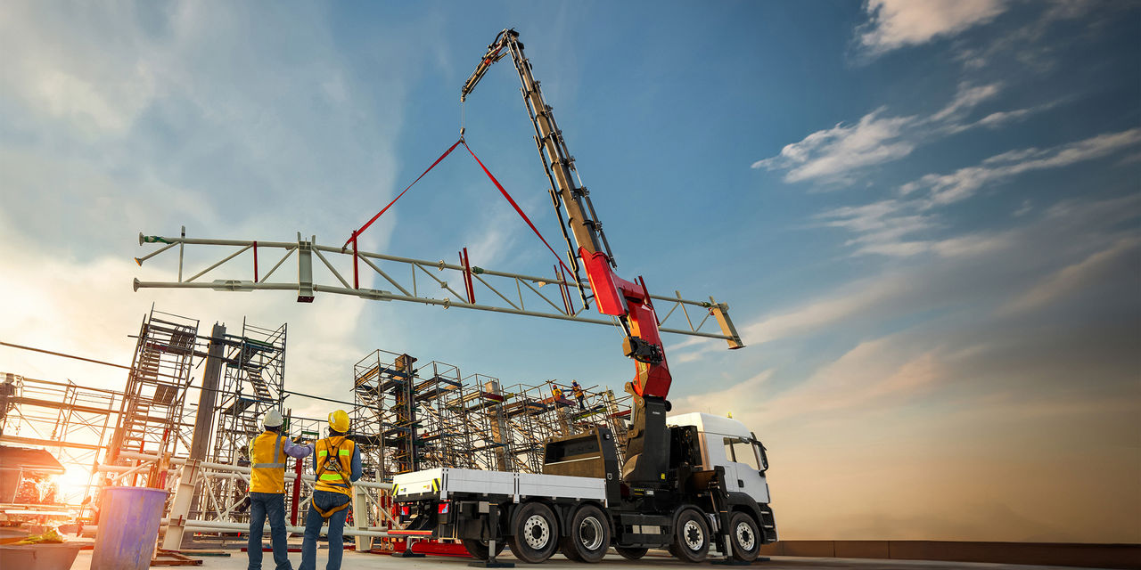 Los proyectos de energía e infraestructura requieren una solidez y fiabilidad inquebrantables.  Por eso nuestros socios en todo el mundo pueden relajarse, sabiendo que un equipo fabricado por PALFINGER está funcionando para ellos en el campo.  