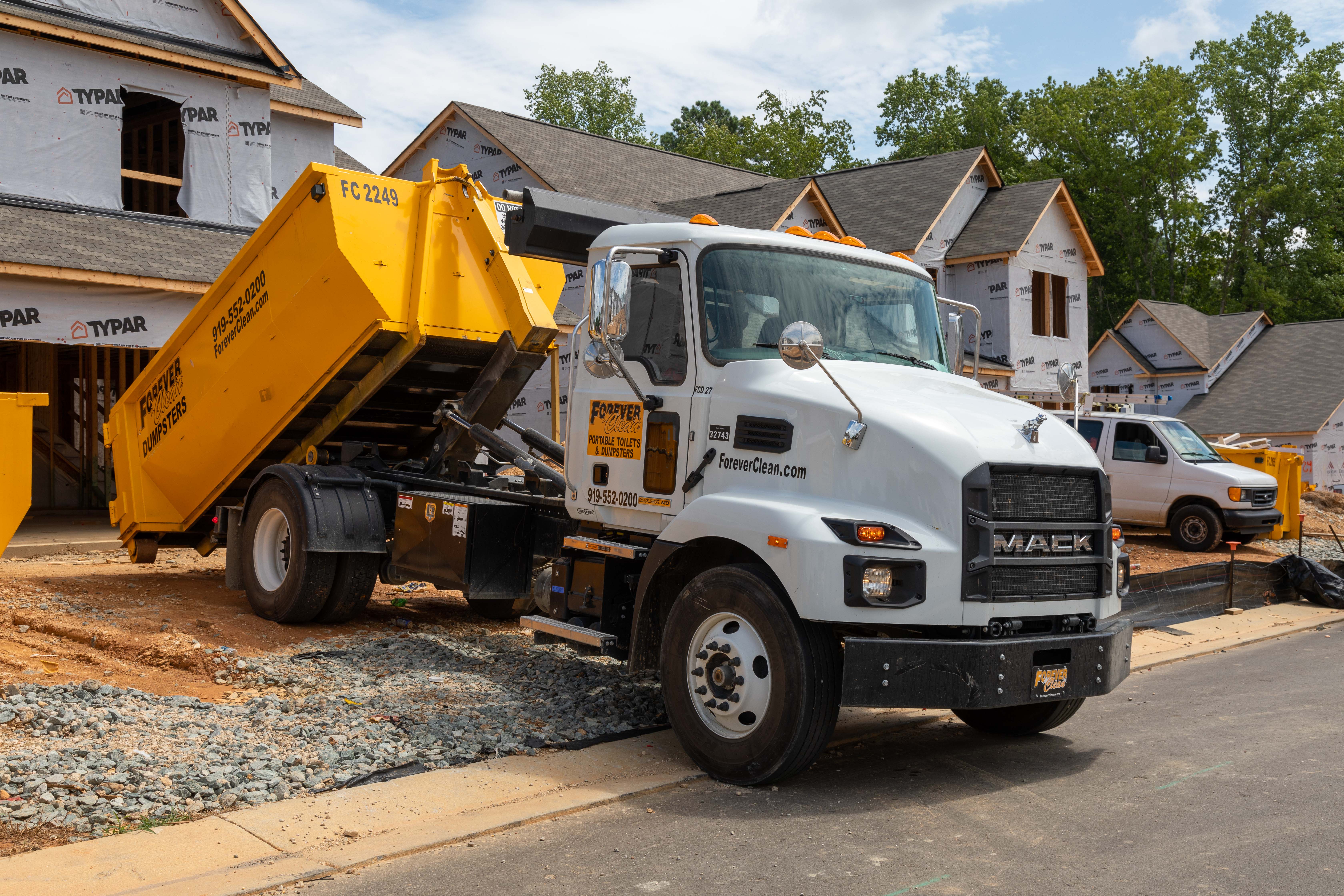 The new PALFINGER HT 160 SLD 3 Hooklift (photo by TranSource, Inc.)