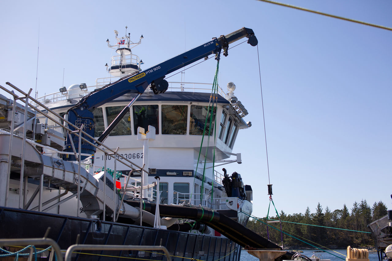 Telescopic boom crane PTM 900