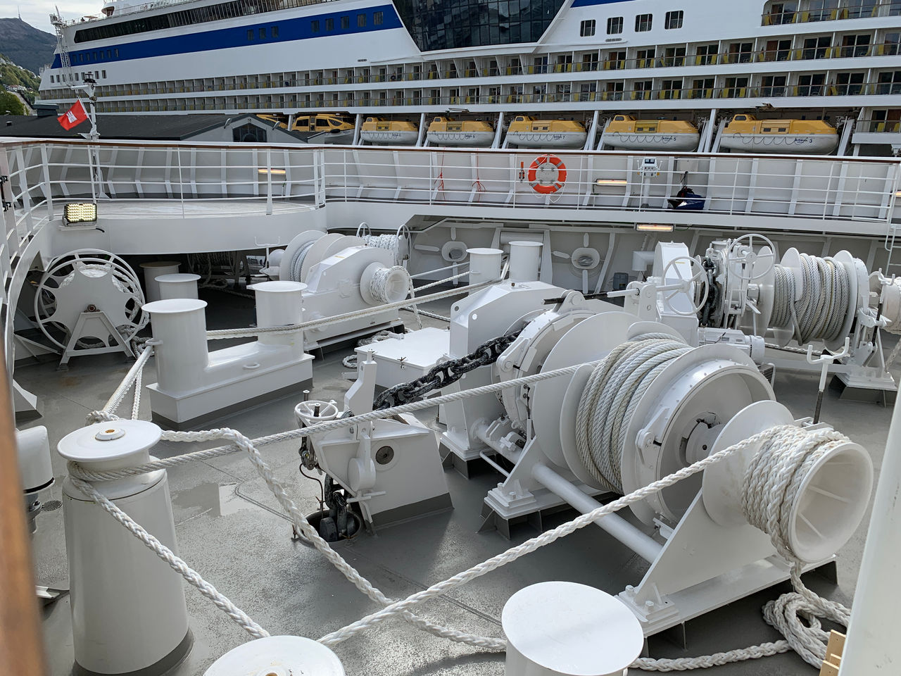 anchor and mooring winches